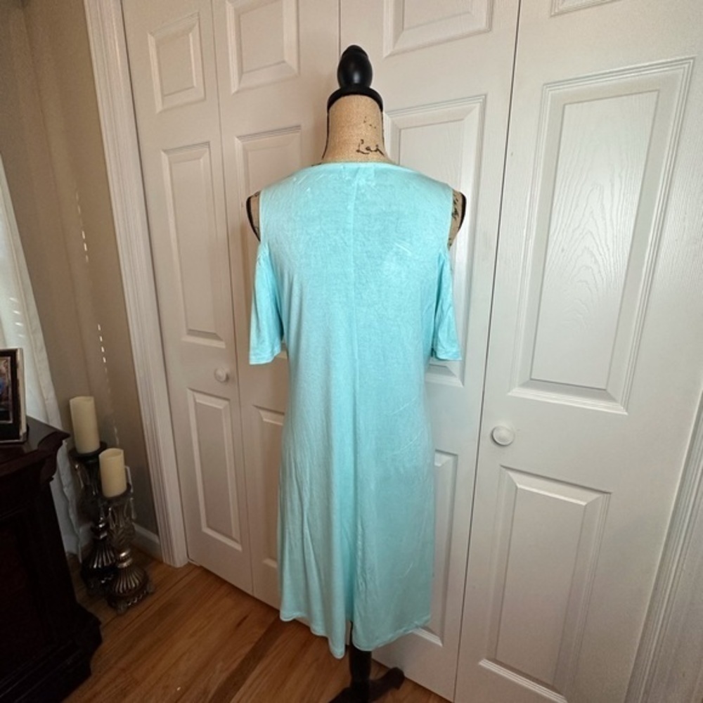 Medium off the shoulder Simply Southern Dress - Picture 9 of 10